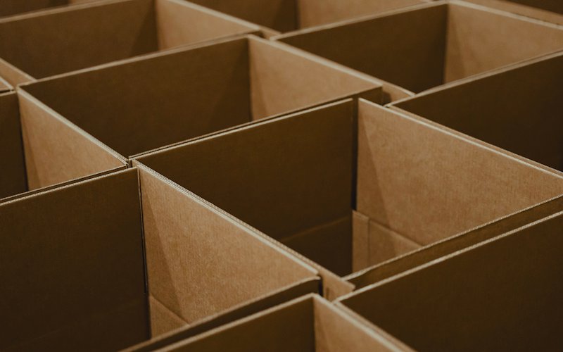 Vách ngăn carton chia ô để đóng gói hàng dễ vỡ